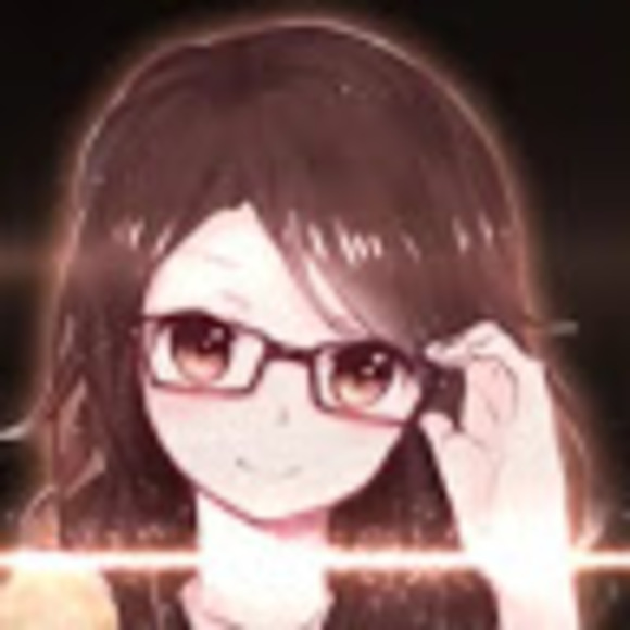 Meet your Posher, Nicole - Picture 1 of 1